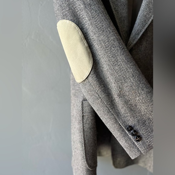 Mr. Marsh Tweed Blazer - Picture 5 of 9